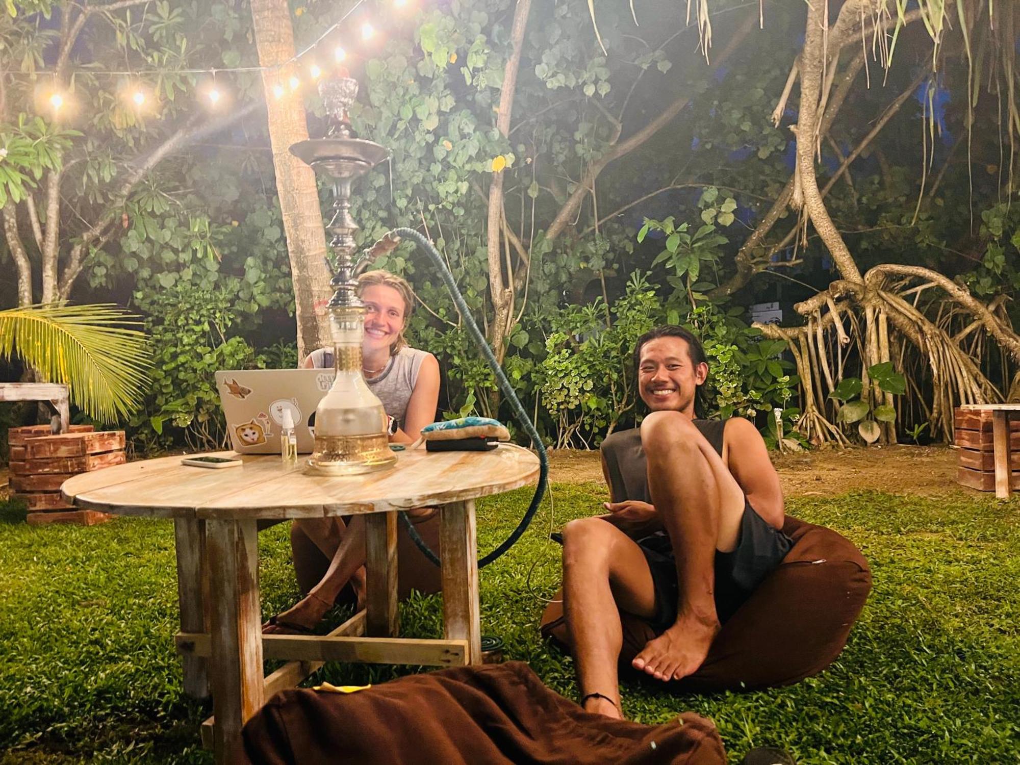 Pineapple Surf Hotell Ahangama Exteriör bild